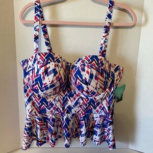 NWT Torrid tankini geo print, built in push up bra “Vixen Collection” Size 3x